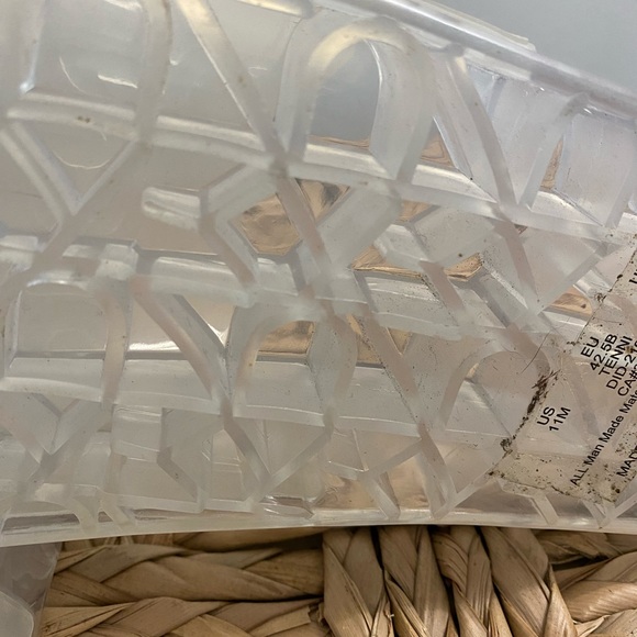 DKNY clear slides. - Picture 4 of 4